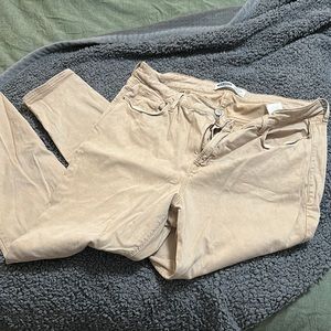 EUC Old Navy Rockstar Skinny Khaki Pants